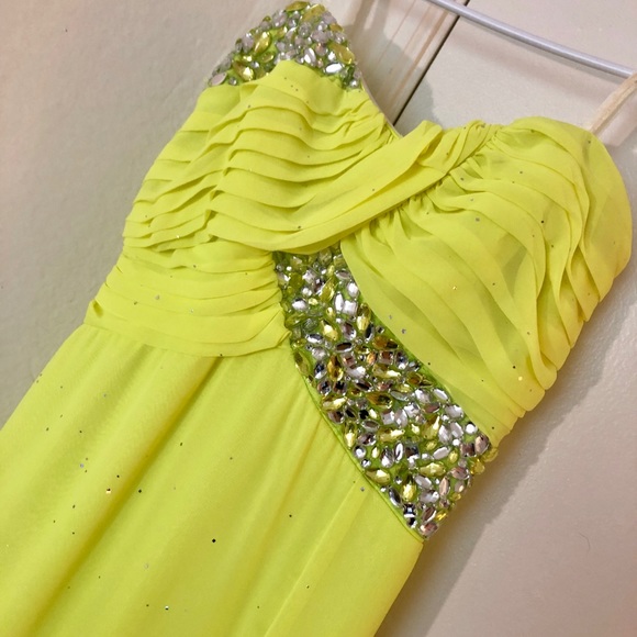 Jodi Kristopher Neon Green Prom Dress - Picture 1 of 6